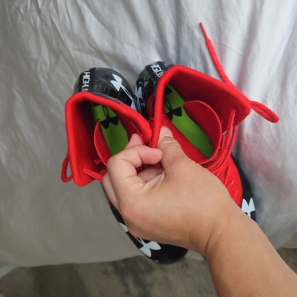 Under Armour Highlight 9 Cleats Rugby Soccer Football EUC - Picture 10 of 11